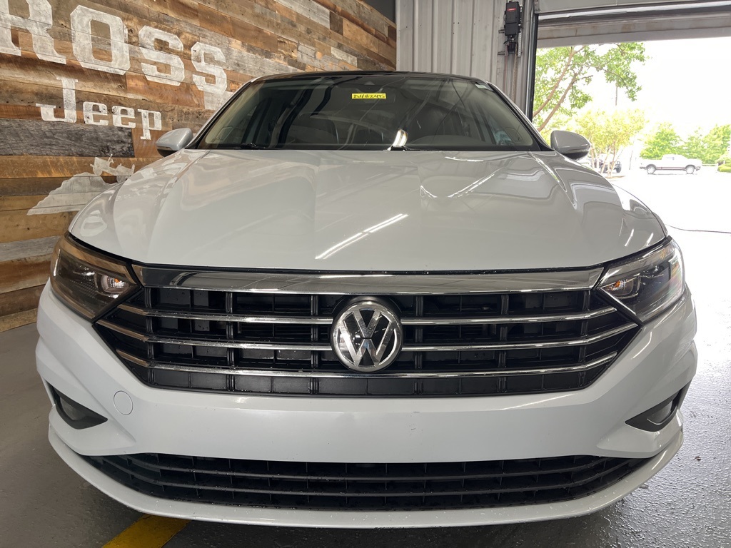 2019 Volkswagen Jetta SEL Premium photo 4