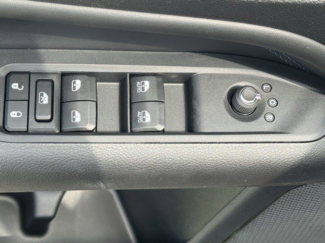 2025 Jeep Compass Latitude photo 9