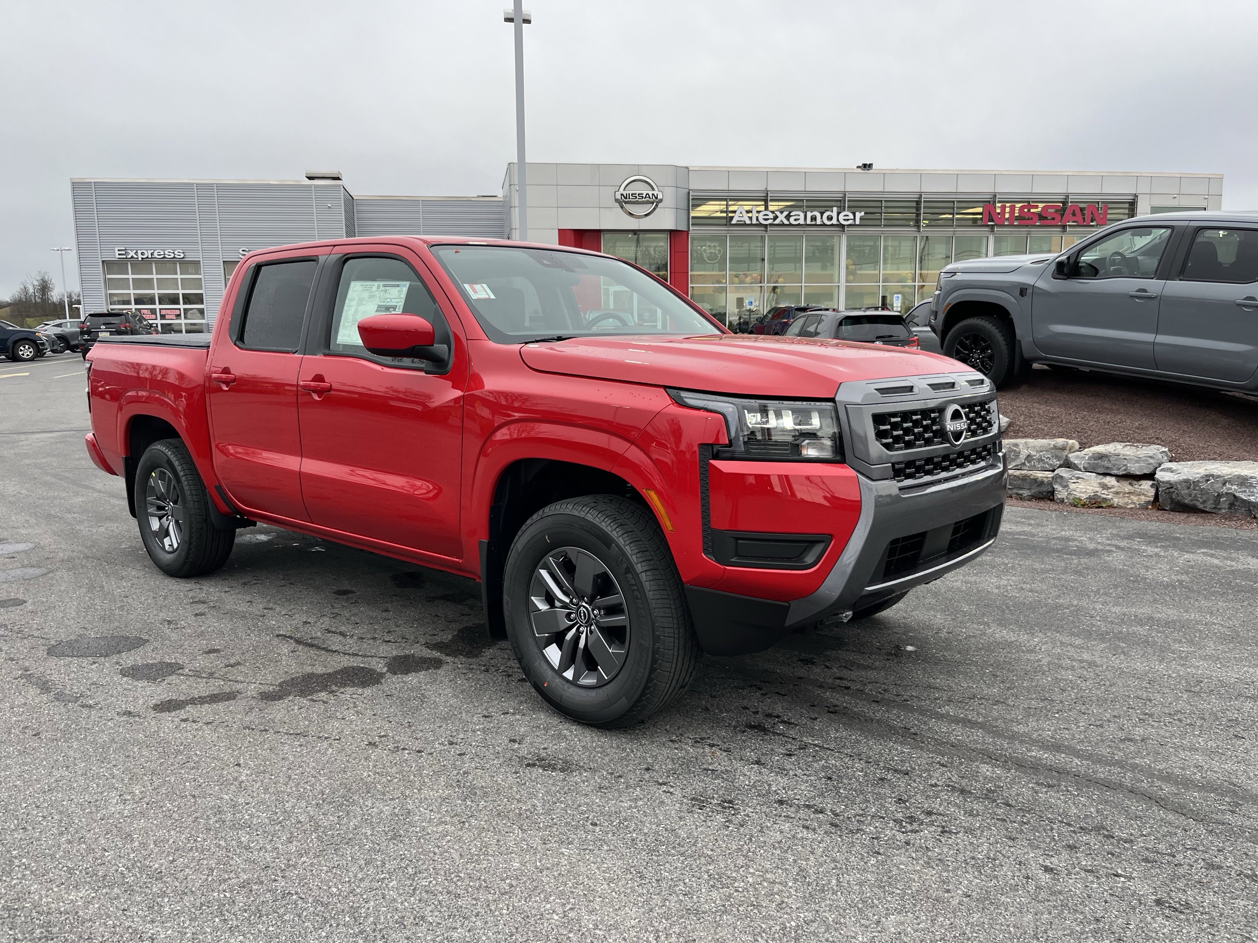 2026 Nissan Frontier SV's photo