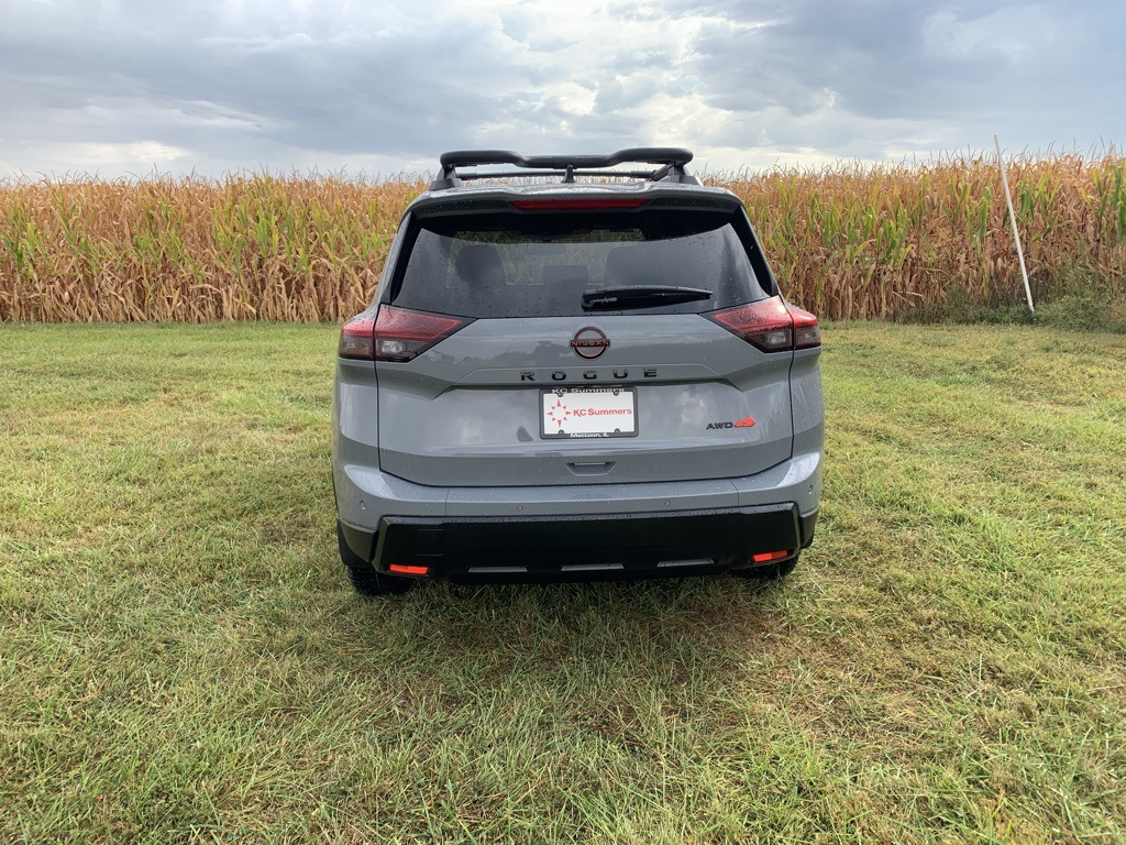 2026 Nissan Rogue AWD photo 4
