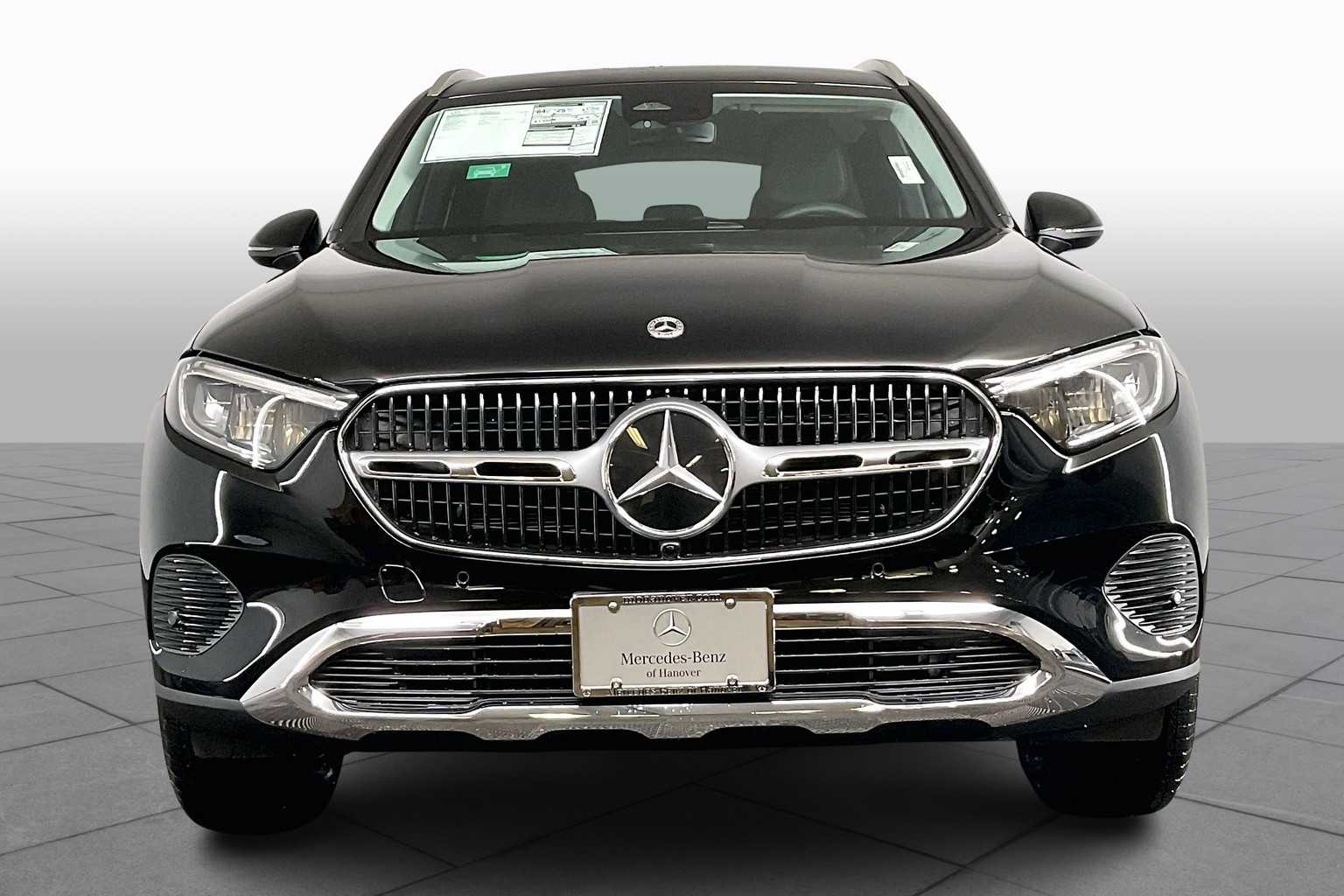 2025 Mercedes Benz GLC 350e 4MATIC photo 3