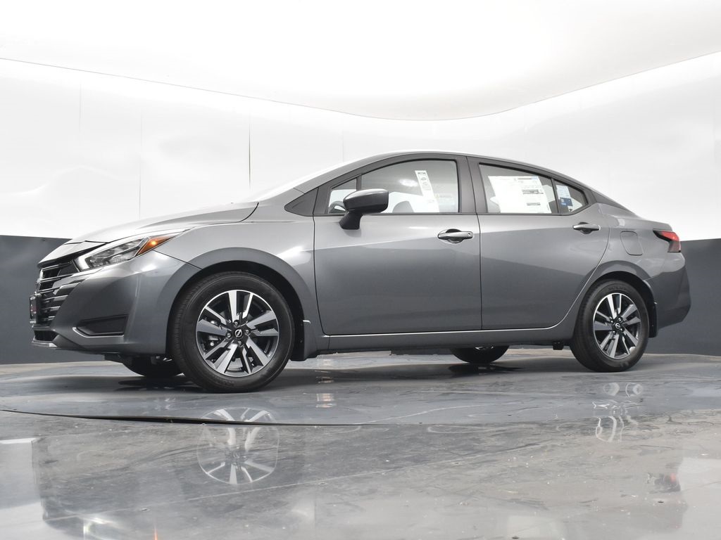 2025 Nissan Versa 1.6 SV photo 36