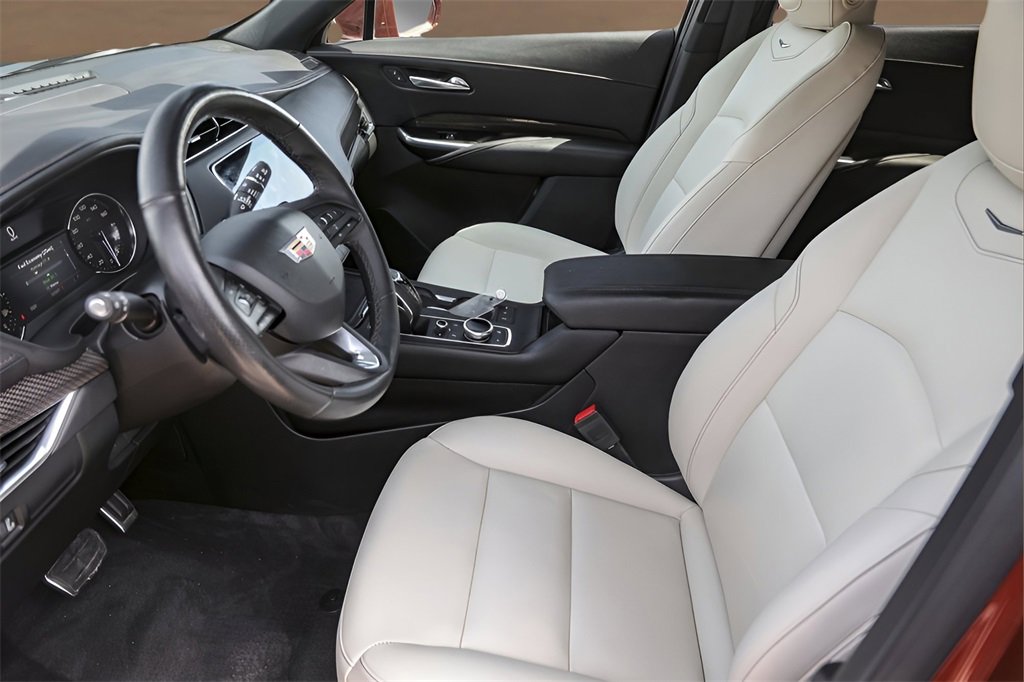 2019 Cadillac XT4 Sport photo 8