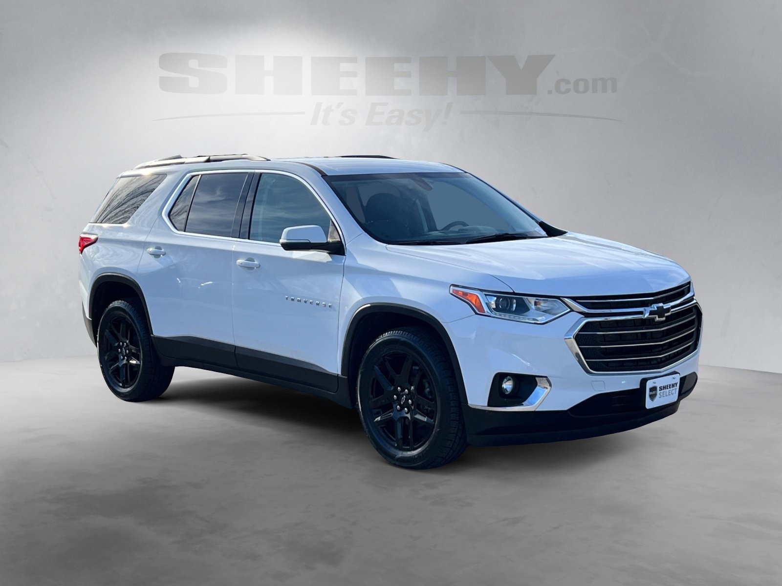 2021 Chevrolet Traverse 1LT photo 2