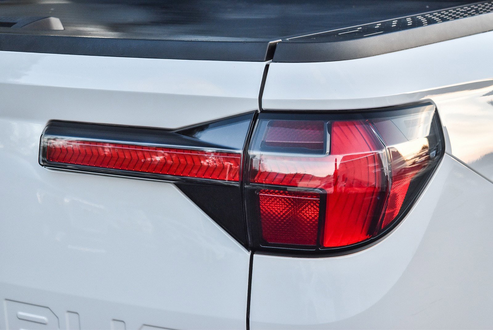 2024 Hyundai Santa Cruz Limited photo 4