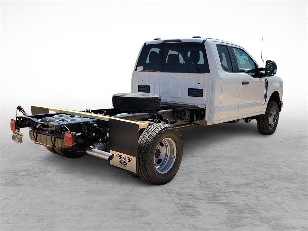 2025 Ford F-350 XL photo 11