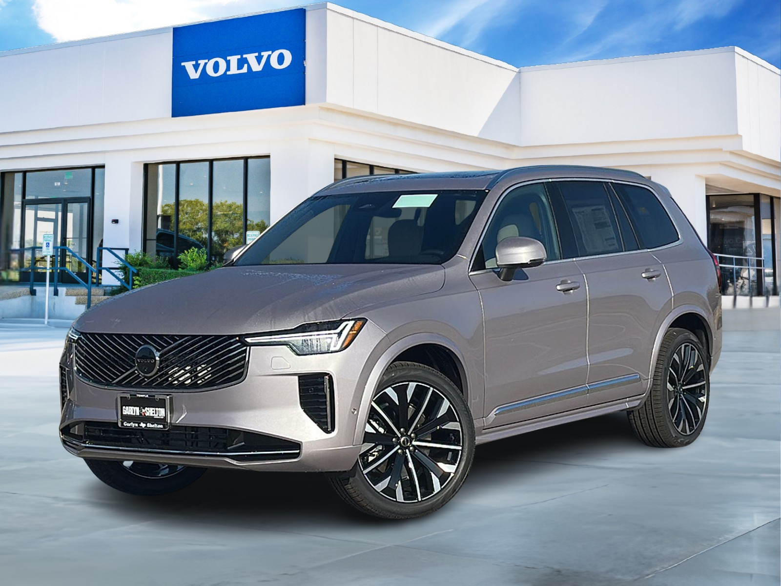 2026 Volvo XC90 Plus's photo