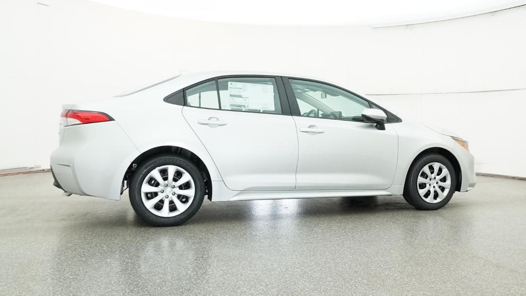 2025 Toyota Corolla LE photo 24