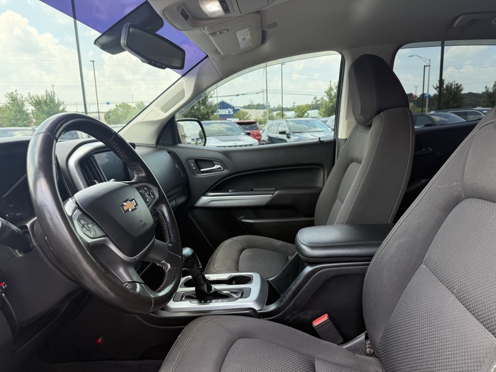 2019 Chevrolet Colorado LT photo 13