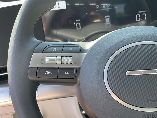 2025 Hyundai Kona SEL photo 12