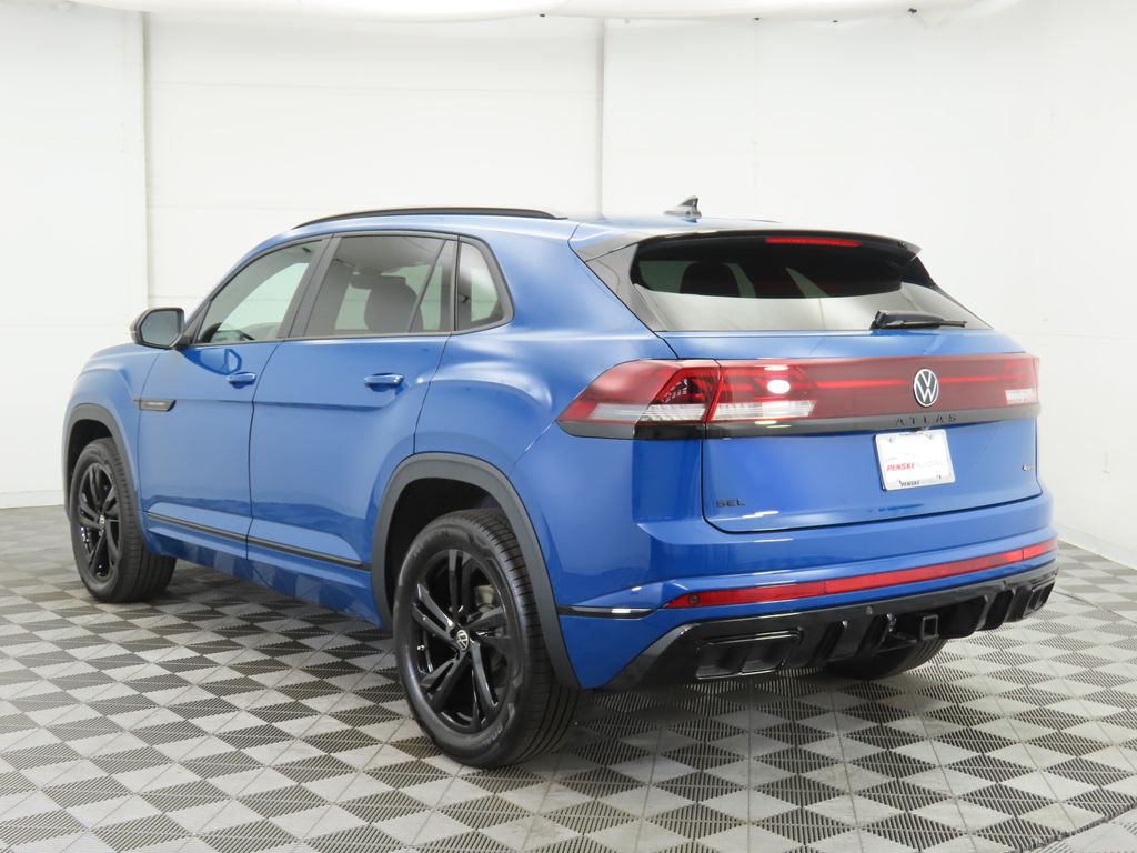 2026 Volkswagen Atlas Cross Sport SEL R-Line photo 7