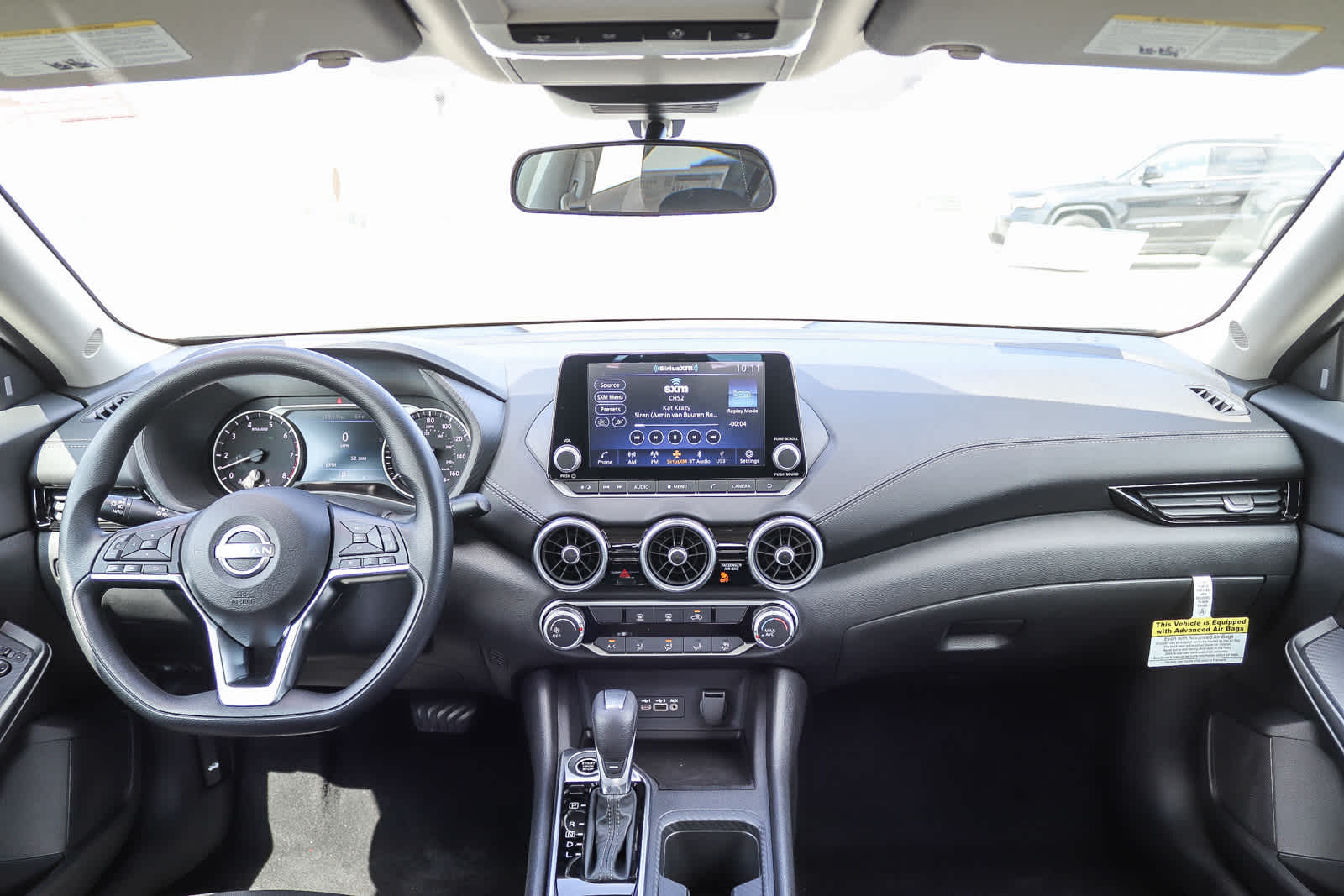 2025 Nissan Sentra SV photo 3