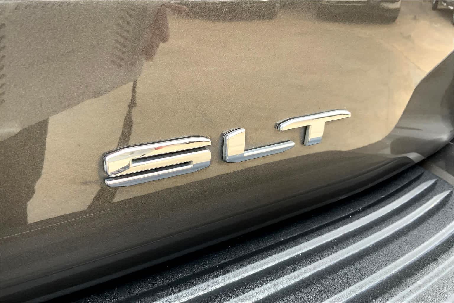 2021 Gmc Yukon SLT photo 9