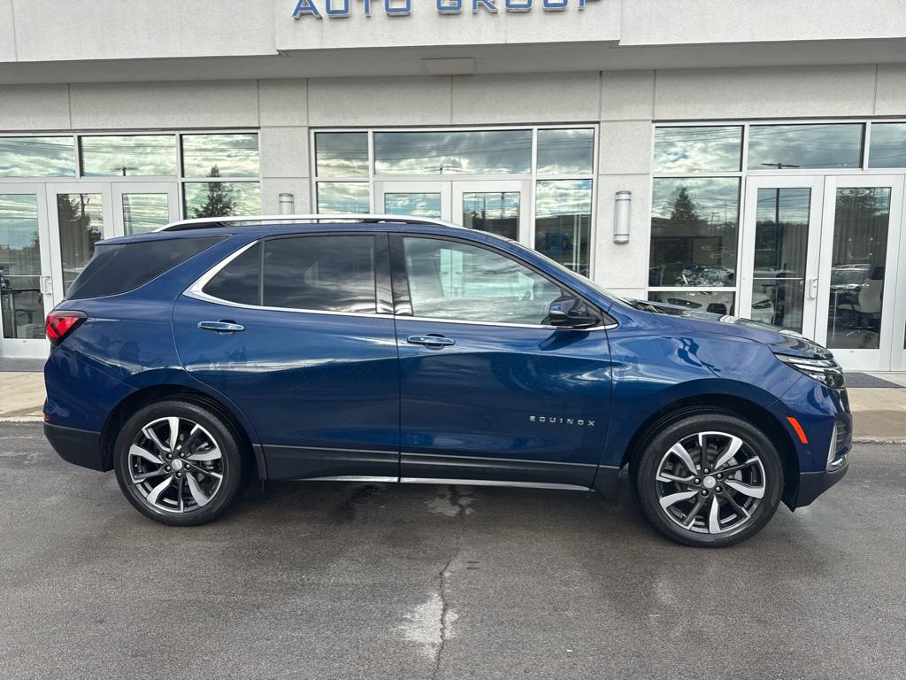 2022 Chevrolet Equinox Premier photo 2