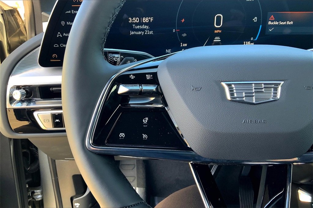 2025 Cadillac Lyriq Luxury photo 23