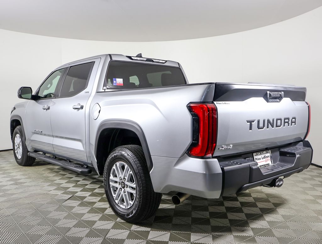 2025 Toyota Tundra SR5 photo 4