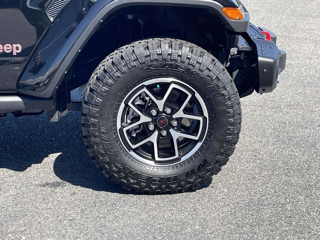 2025 Jeep Gladiator Rubicon photo 12