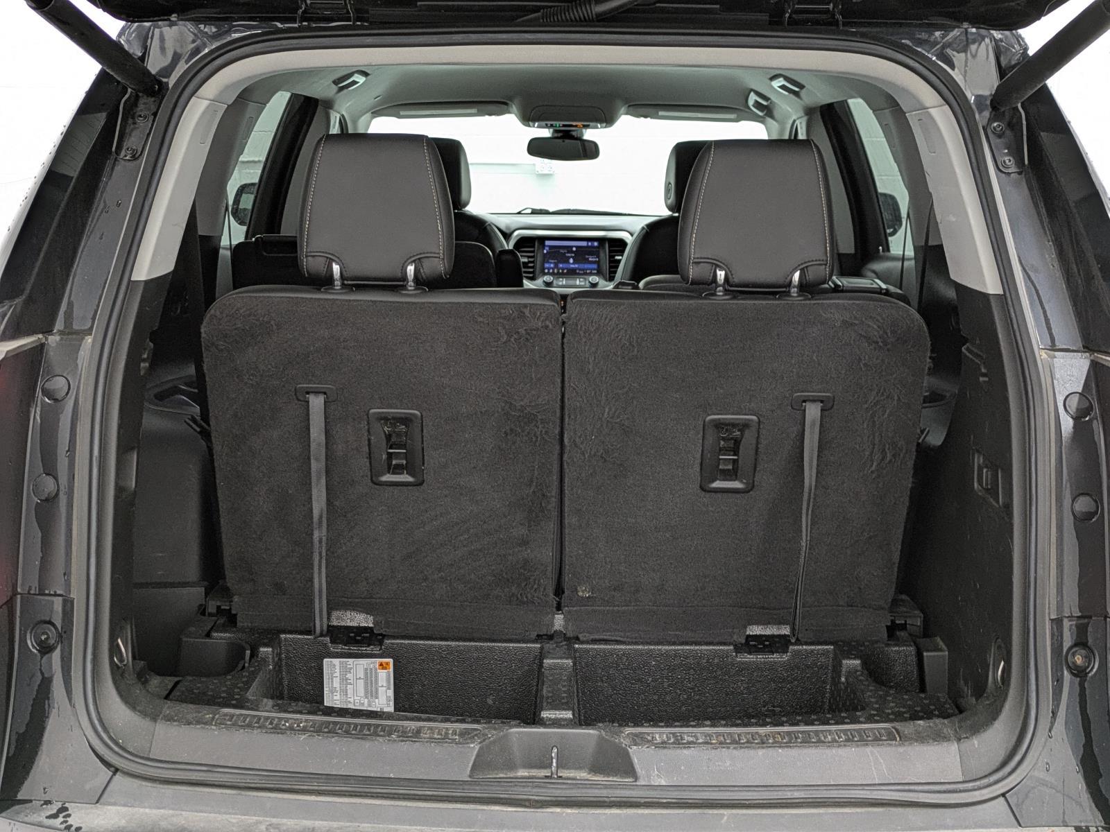 2022 Gmc Acadia SLT photo 4