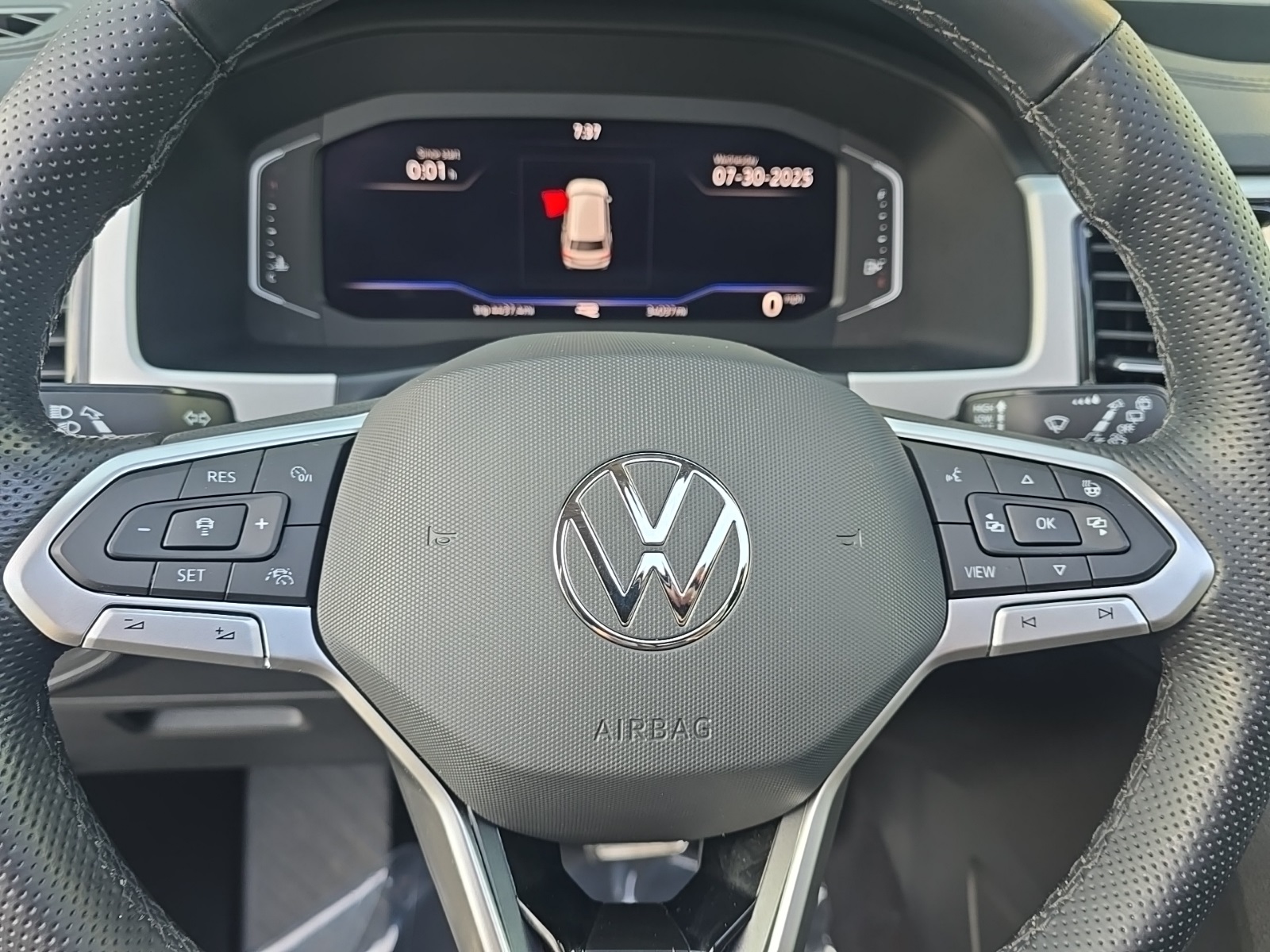 2022 Volkswagen Atlas V6 SEL R-Line photo 21
