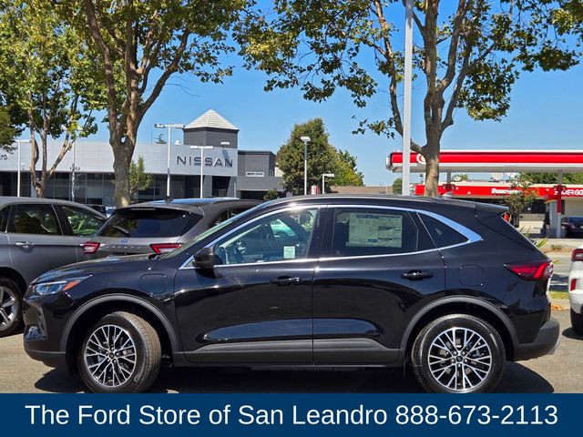 2025 Ford Escape Plug-In Hybrid photo 3
