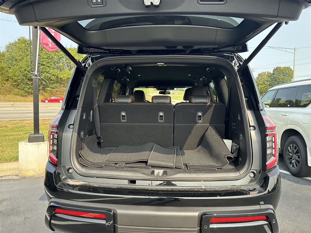2025 Nissan Armada SL photo 28