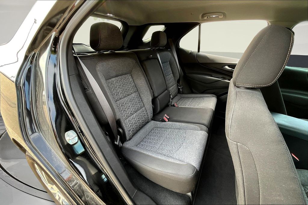 2023 Chevrolet Equinox LT photo 21