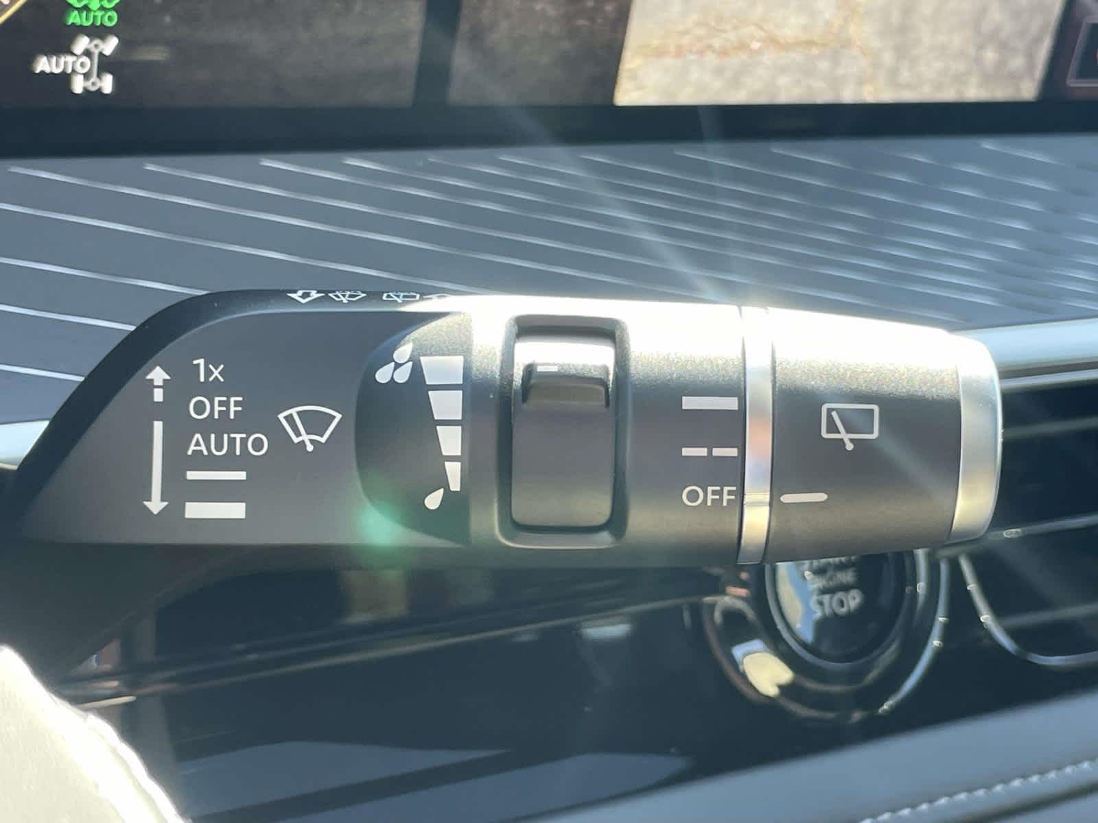 2026 Infiniti QX80 photo 33