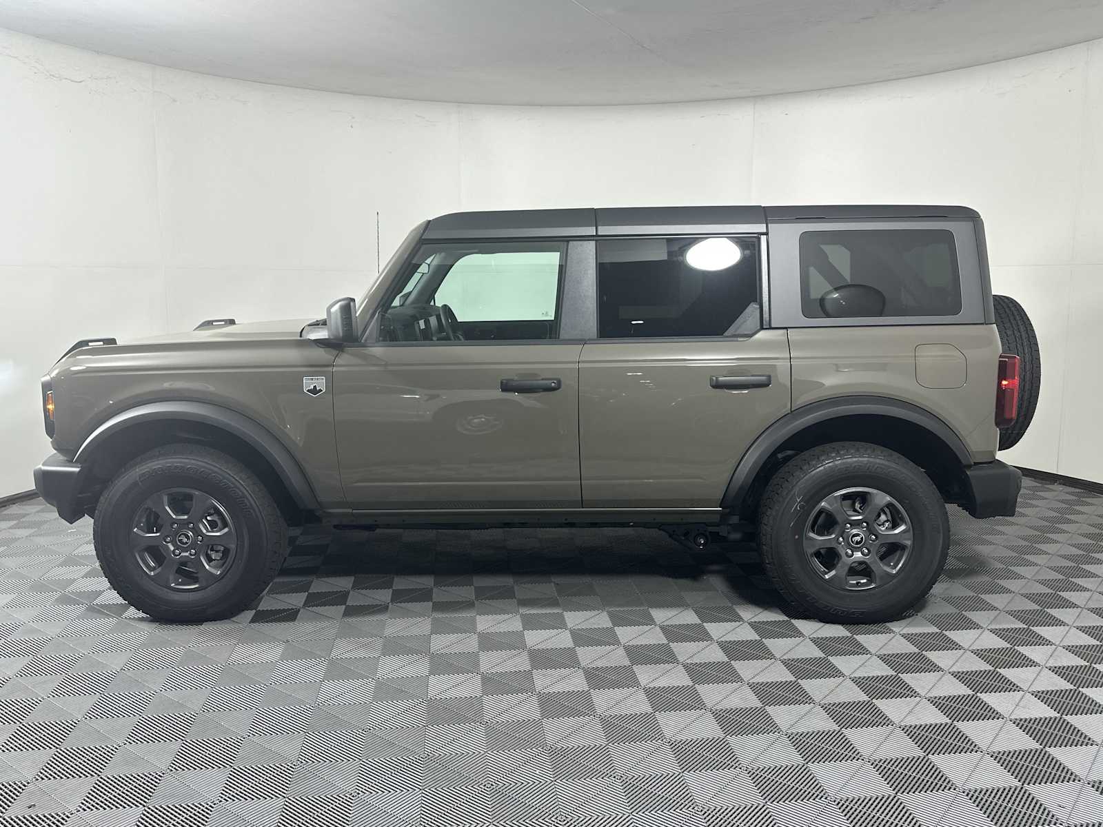 2025 Ford Bronco Big Bend photo 4