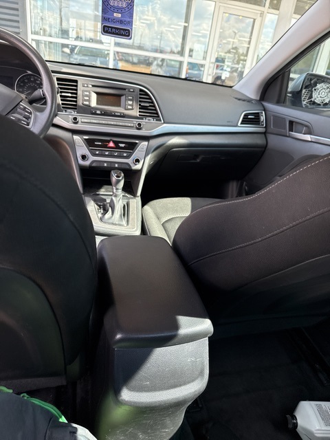 2018 Hyundai Elantra SE photo 13
