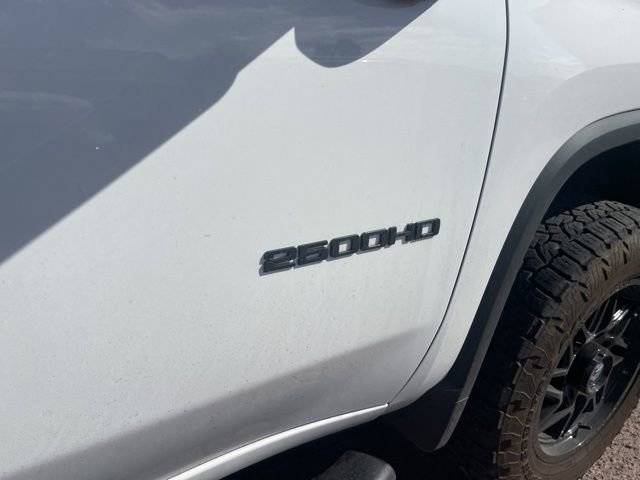 2024 Chevrolet Silverado 2500HD LT photo 17