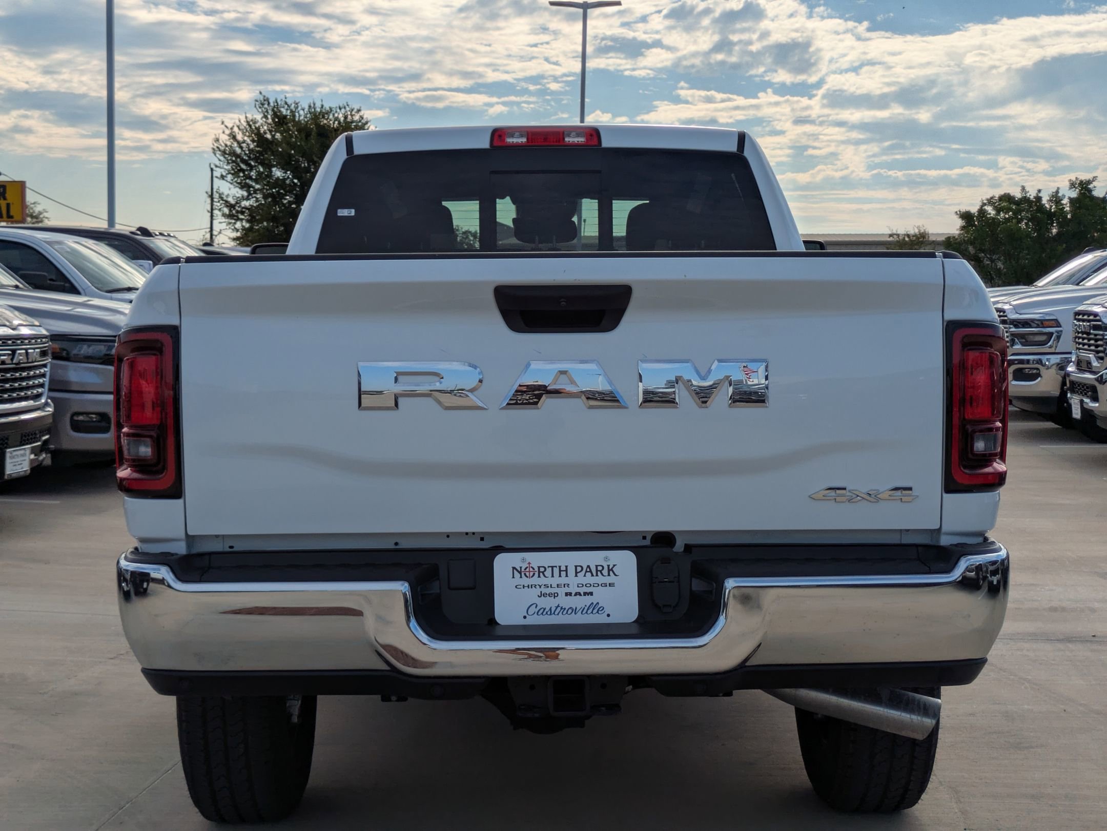 2026 Ram 2500 Tradesman photo 3