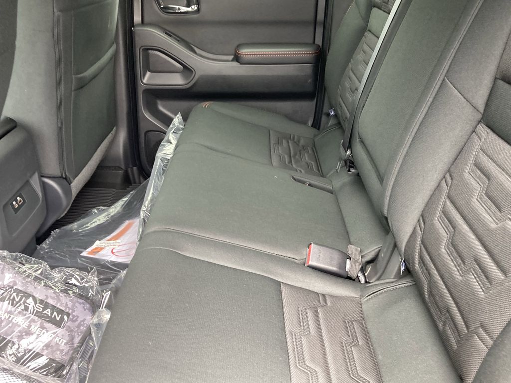 2025 Nissan Frontier Crew Cab PRO-4X photo 29