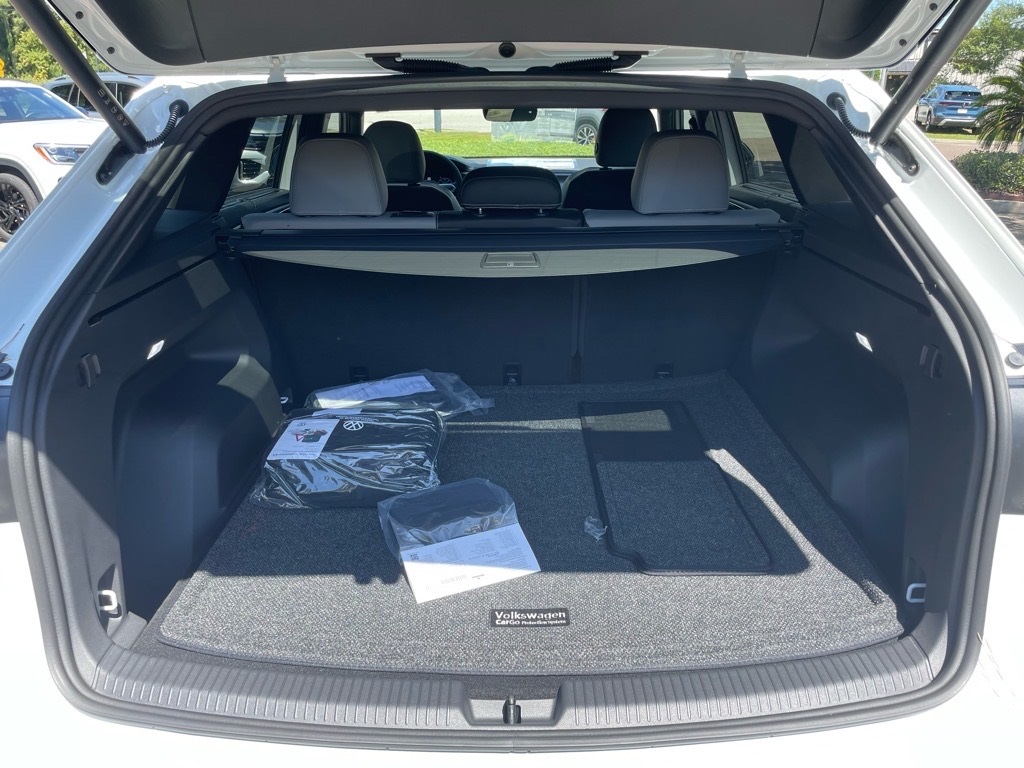 2026 Volkswagen Atlas Cross Sport SEL R-Line photo 22