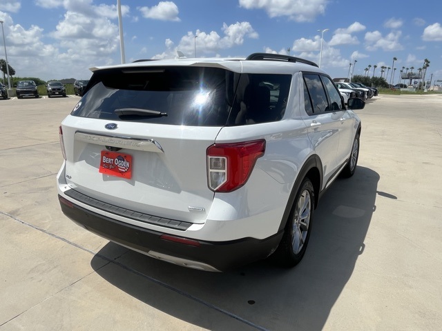 2020 Ford Explorer XLT photo 2