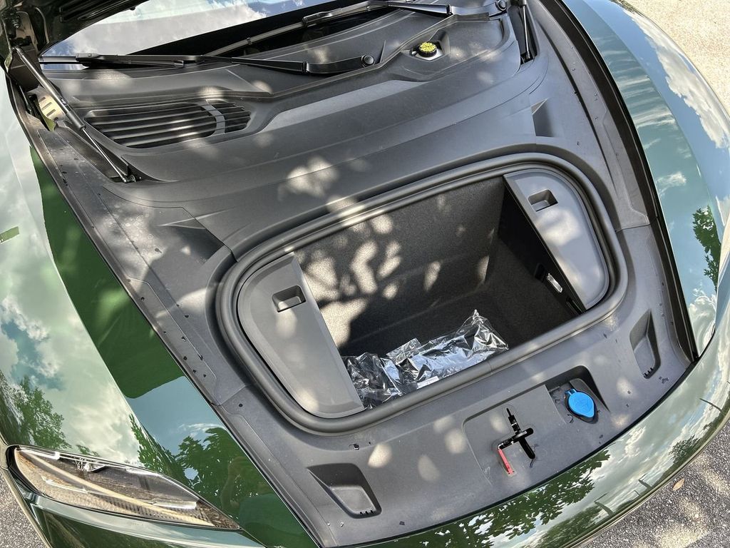 2025 Porsche Taycan Base photo 29