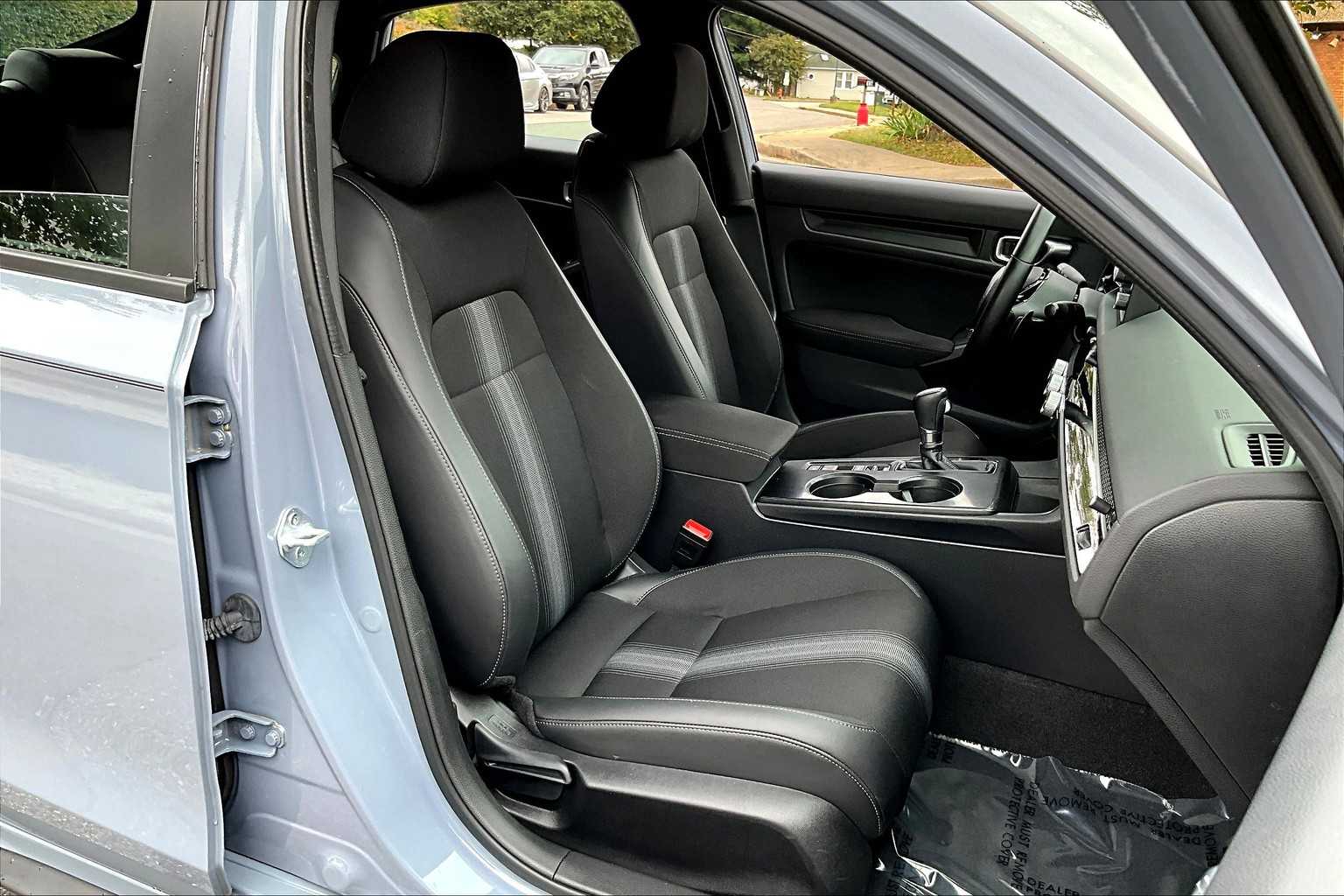 2023 Honda Civic Hatchback Sport photo 8