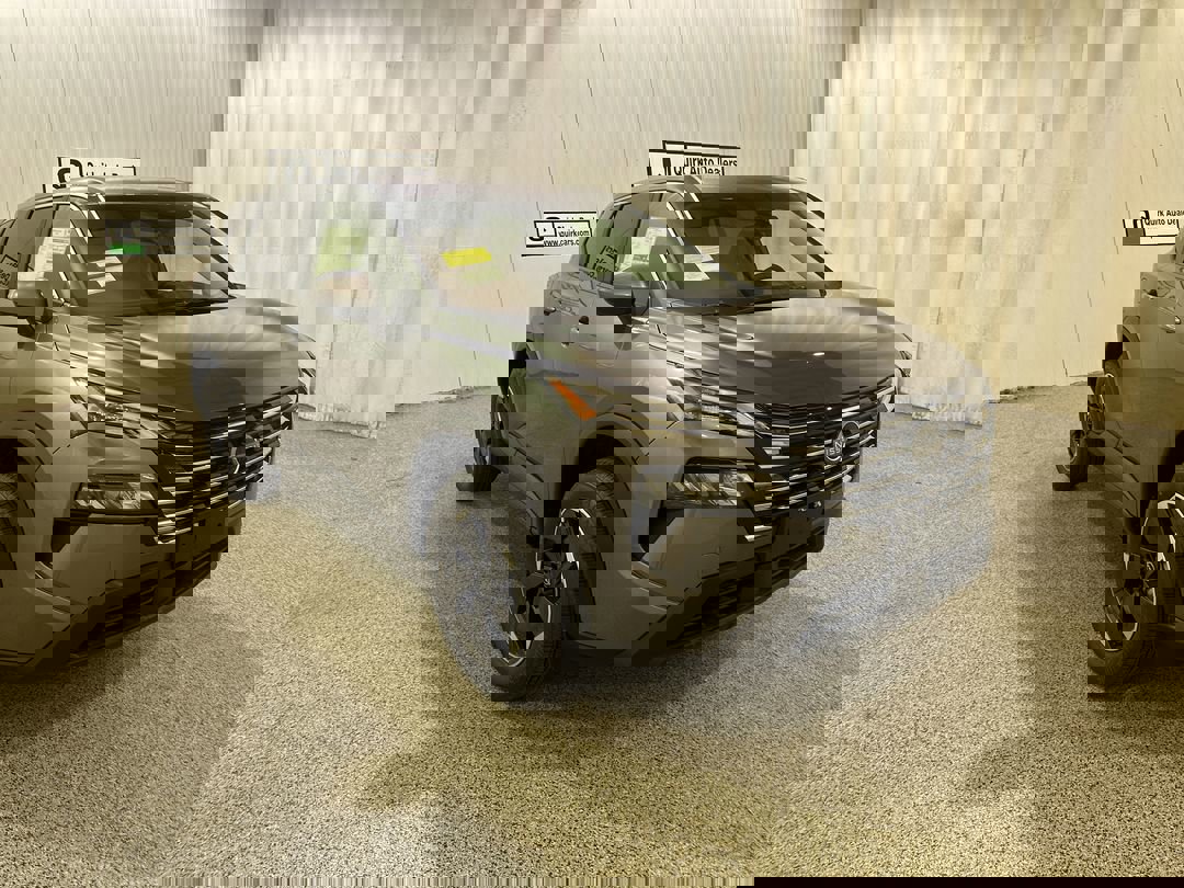 2026 Nissan Rogue SV photo 3