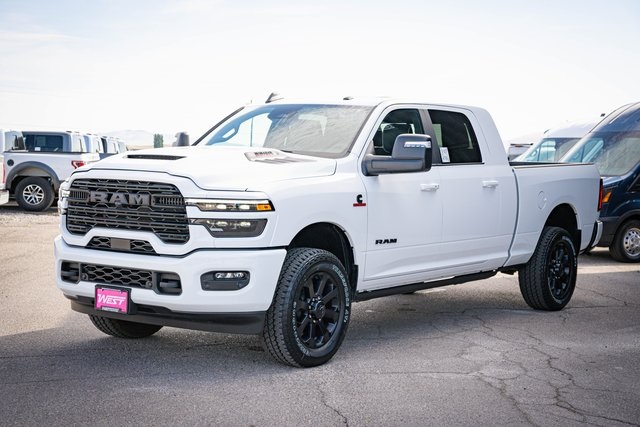 2025 Ram 3500 Laramie photo 12