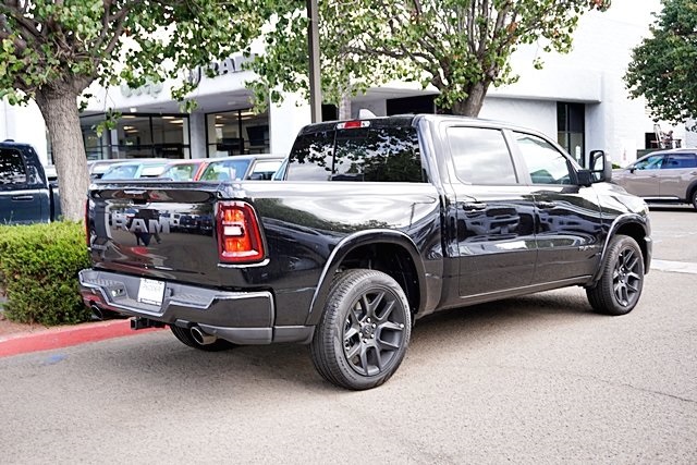 New 2026 Diamond Black Crystal Pearl-Coat Exterior Paint RAM Laramie image 10
