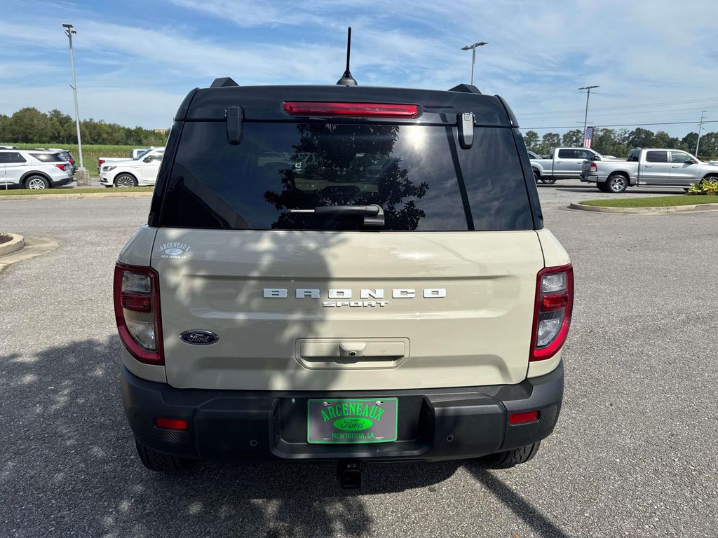 2025 Ford Bronco Sport Badlands photo 3
