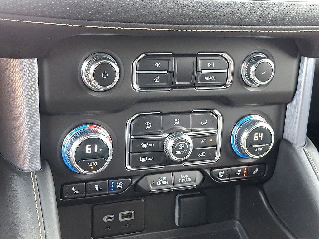 2023 Gmc Yukon SLT photo 16
