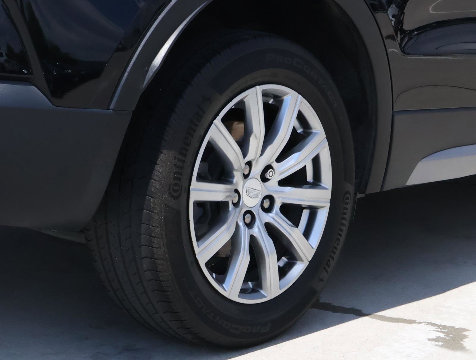 2022 Cadillac XT4 Premium Luxury photo 11