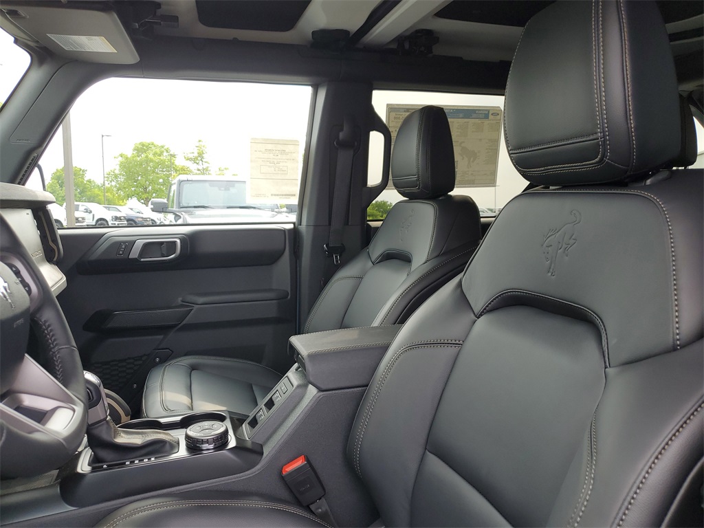 2025 Ford Bronco Badlands photo 4
