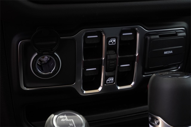2025 Jeep Gladiator Sport photo 24