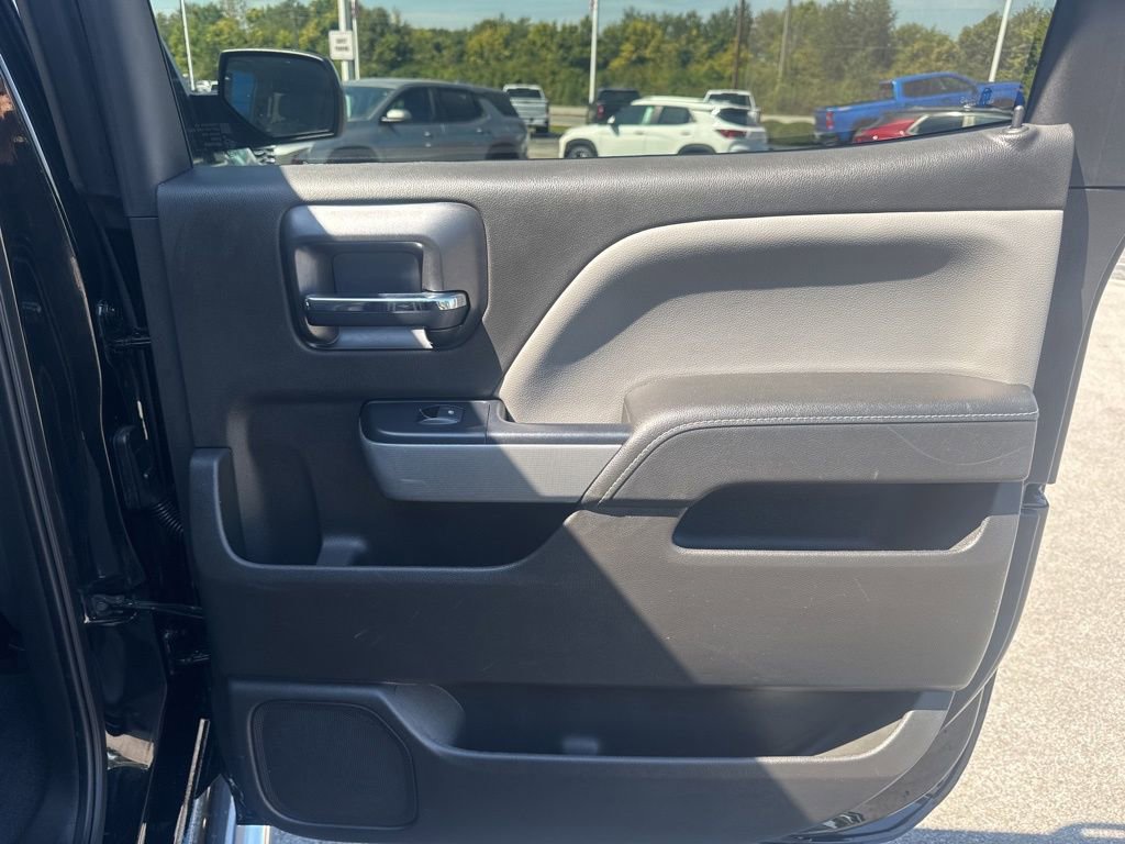 2018 Chevrolet Silverado 1500 LT photo 28