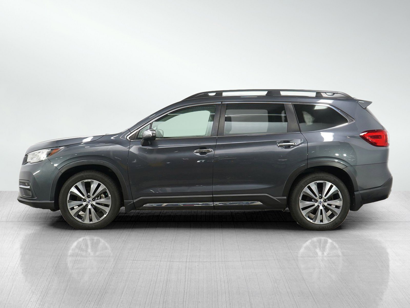 Used 2019 Subaru Ascent Touring with VIN 4S4WMARD5K3401633 for sale in Burnsville, Minnesota
