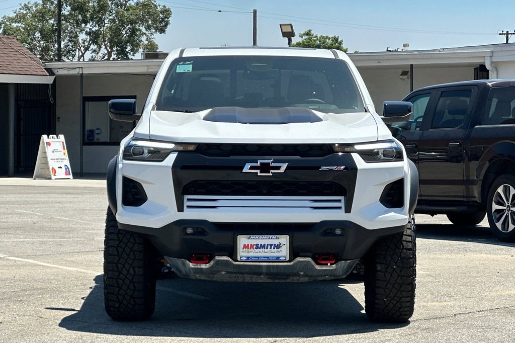 2025 Chevrolet Colorado ZR2 photo 9
