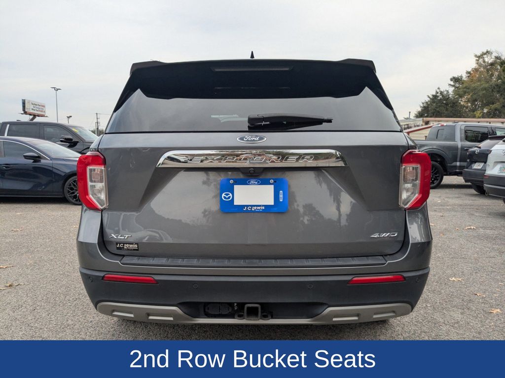 2022 Ford Explorer XLT photo 3