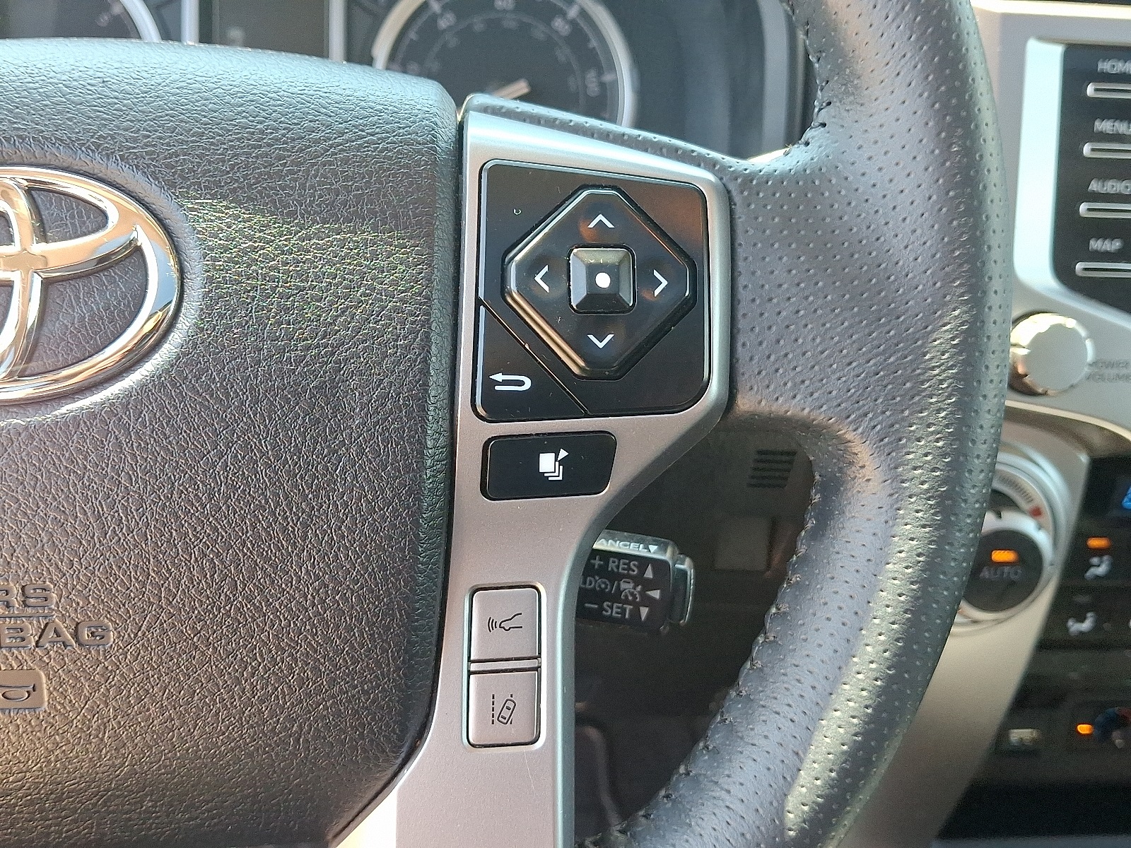2022 Toyota 4Runner Limited photo 21