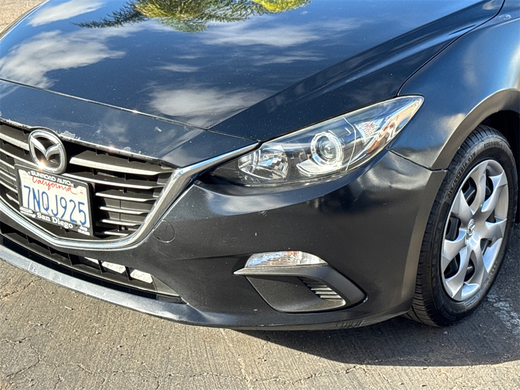 2016 Mazda Mazda3 i Sport photo 2